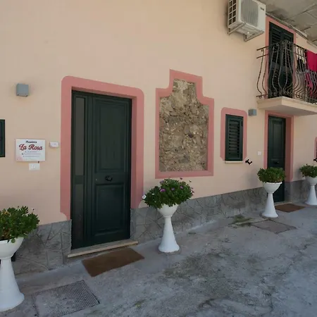 A Casa Di Alessandro Appartment's Apartment *
