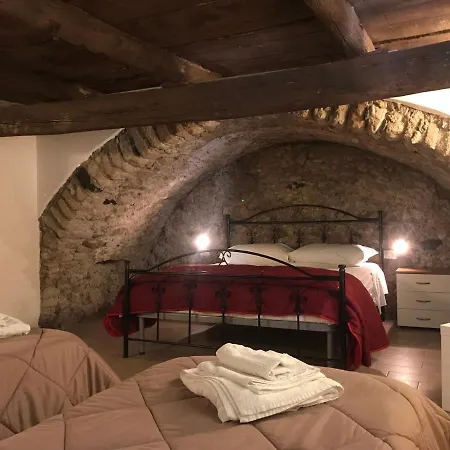 A Casa Di Alessandro Appartment's Apartmán Tropea